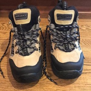 Never been worn! Hiking boot.